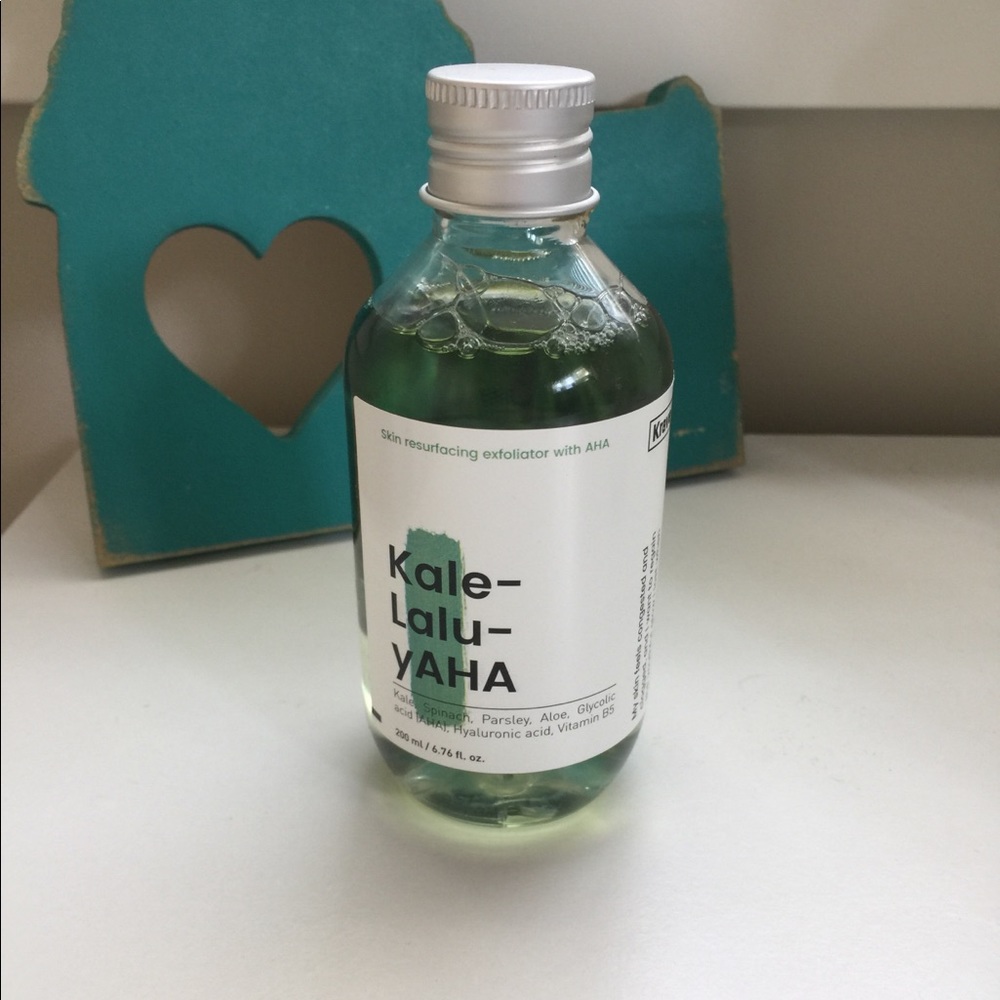 Krave Kalelaluyaha skin resurfacing AHA
